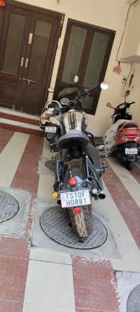 Jawa 42 Bobber Black Mirror 2023 Model