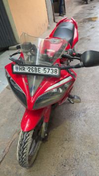 Yamaha YZF R15 2010 Model