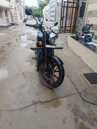 Royal Enfield Classic 350 2023 Model