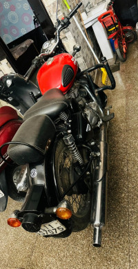 Royal Enfield Classic 350 Redditch Red Model