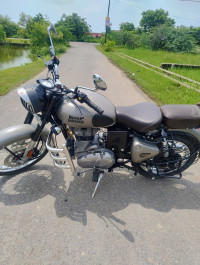 Royal Enfield Classic Gunmetal Grey 2021 Model
