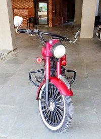 Royal Enfield Classic 500 Model