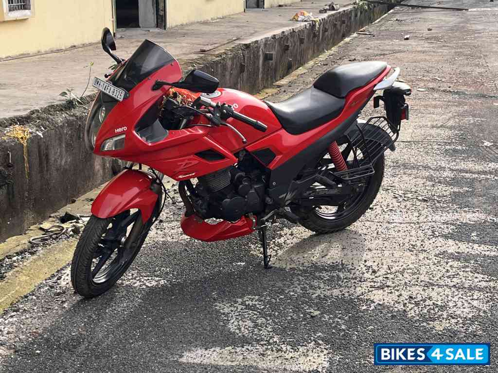 Red Hero Karizma R