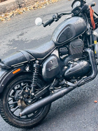 Yezdi Roadster Model