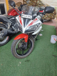 Yamaha YZF R15 V2 2012 Model