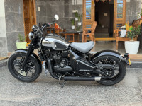 Jawa 42 Bobber Black Mirror 2024 Model