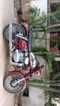 Ideal Jawa Yezdi Classic Model