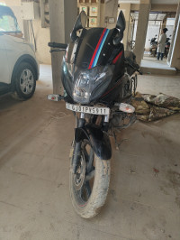 Bajaj Pulsar 220 DTSFi 2017 Model