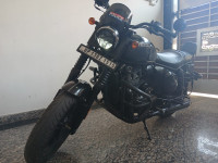 Yezdi Roadster Dark 2022 Model