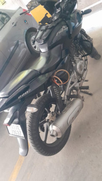 Bajaj Pulsar 220 DTSFi 2013 Model