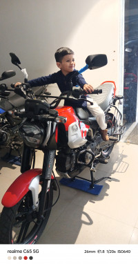 Bajaj Freedom 125 NG04 Disc LED 2025 Model