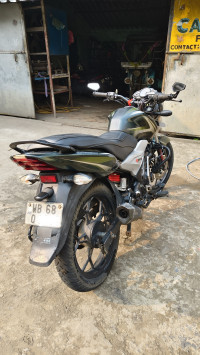 Bajaj Discover 150 F 2015 Model