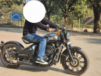 Jawa 42 Bobber Black Mirror 2023 Model