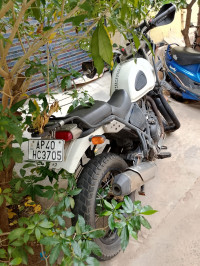 Royal Enfield Himalayan 2016 Model