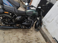 Yezdi Roadster Dark 2022 Model