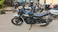 Yezdi Scrambler Dual Tone 2022 Model
