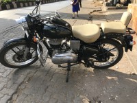 Bottle Green Royal Enfield Bullet Standard 500