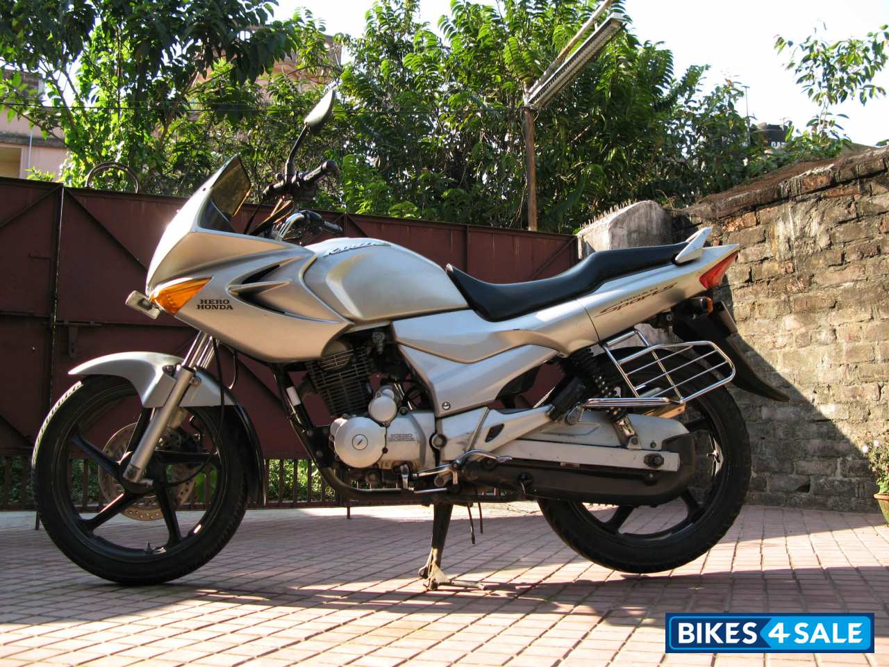 Hero honda karizma deals 2003