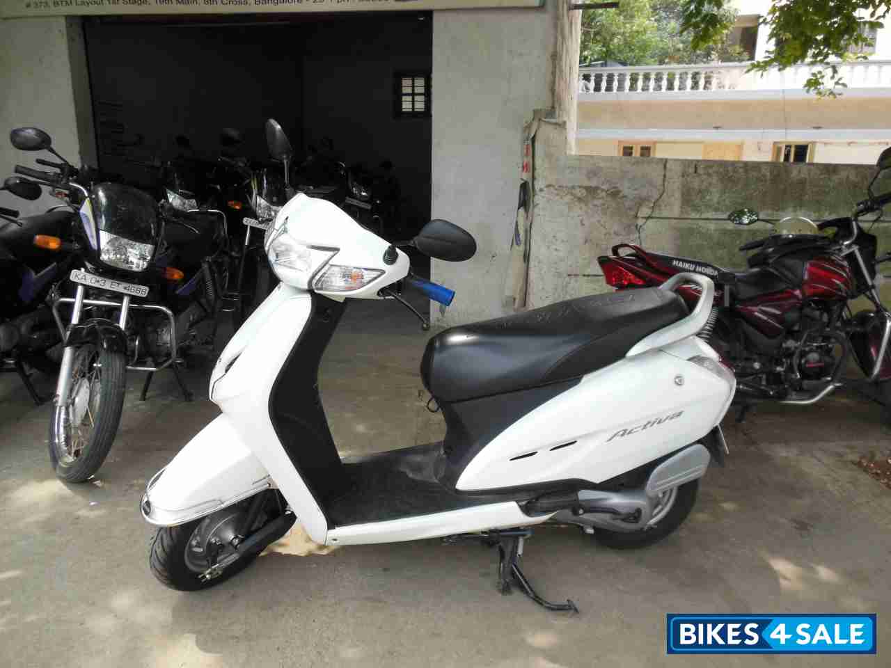 White Honda Activa