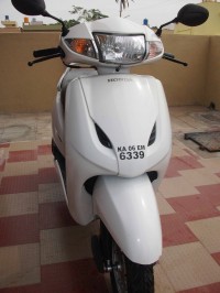 White Honda Activa