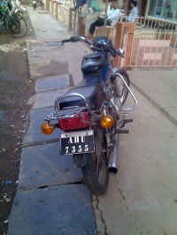 Org  Blue  Yamaha RX 100