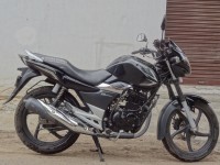 Black Suzuki GS 150R