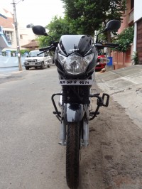 Black Suzuki GS 150R