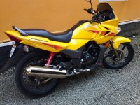 Yellow Hero Karizma R