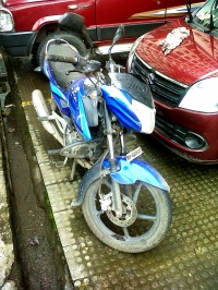 Blue Bajaj XCD 135 DTS-Si