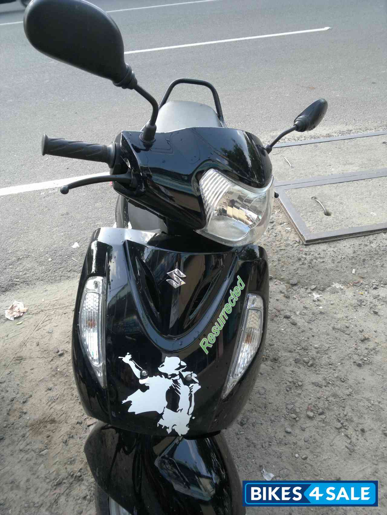 Black Suzuki Access 125