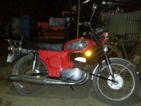 Red Yamaha Rajdoot