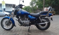 Blue Bajaj Avenger 180 DTS-i