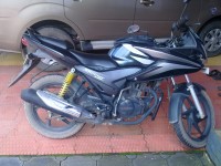 Black Honda CBF Stunner