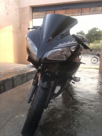 Z Black Yamaha YZF R15 V2