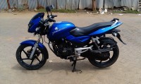 Blue Bajaj Pulsar 180 DTSi