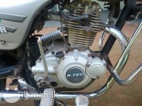 Silver Bajaj Boxer CT Deluxe