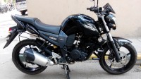 Black Yamaha FZ16