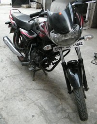 Black & Red Bajaj Discover 100 DTS-Si