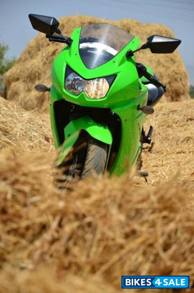 Used 2010 model Kawasaki Ninja 250R for sale in Thane. ID 106546