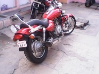 Red Bajaj Avenger 220 DTS-i