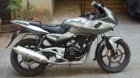 Silver Bajaj Pulsar 220 DTSFi