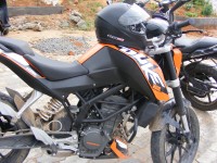 Orange KTM Duke 200