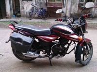 Red Bajaj Discover DTSi 135