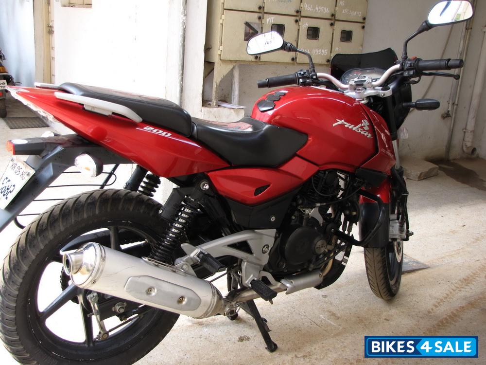 Pulsar 200 hot sale old model olx