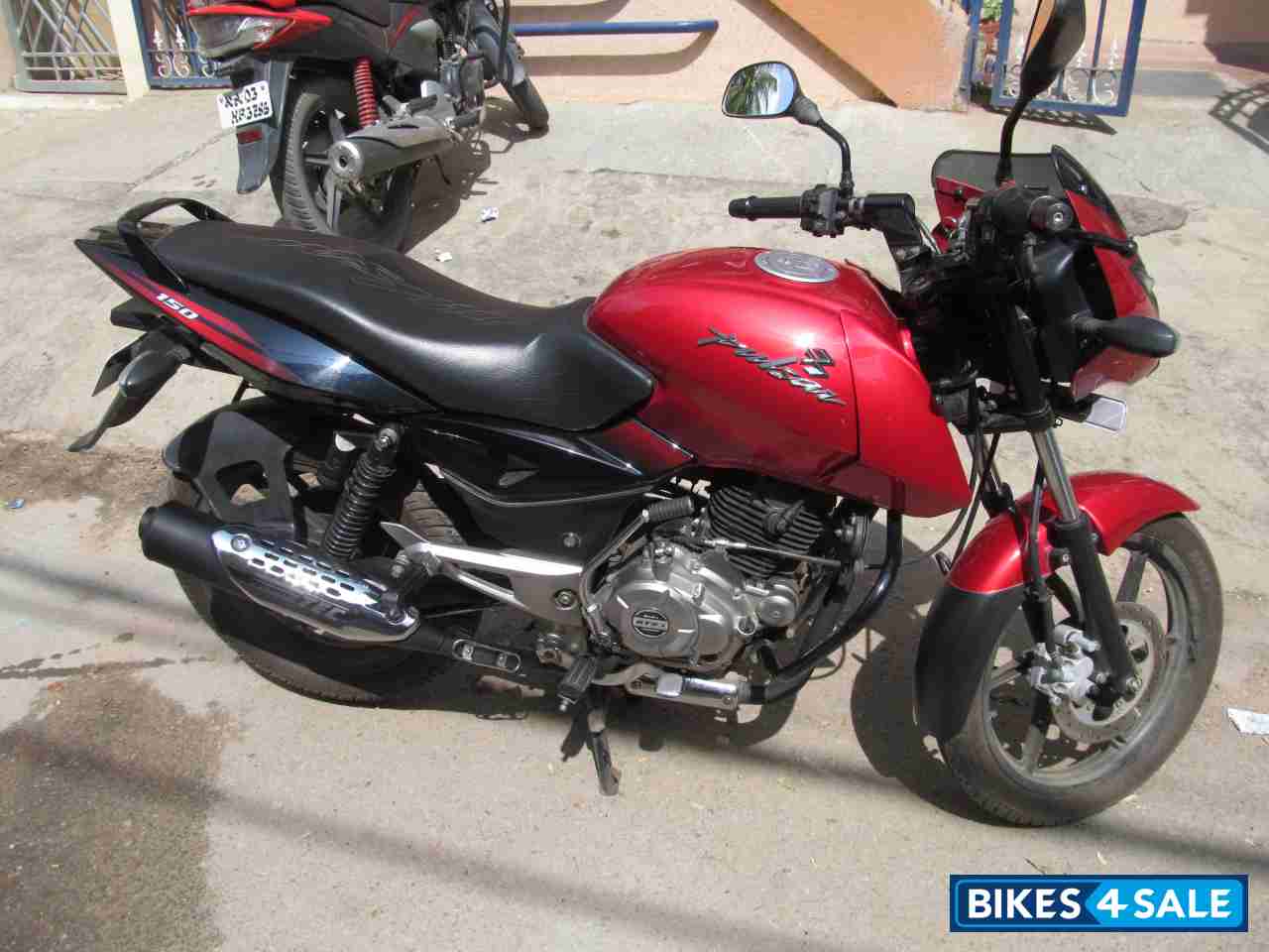 Red Bajaj Pulsar 150 DTSi Picture 1. Album ID is 107485. Bike located ...