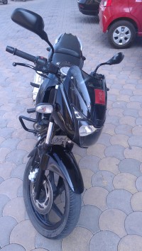 Black Bajaj Pulsar 200 DTSi