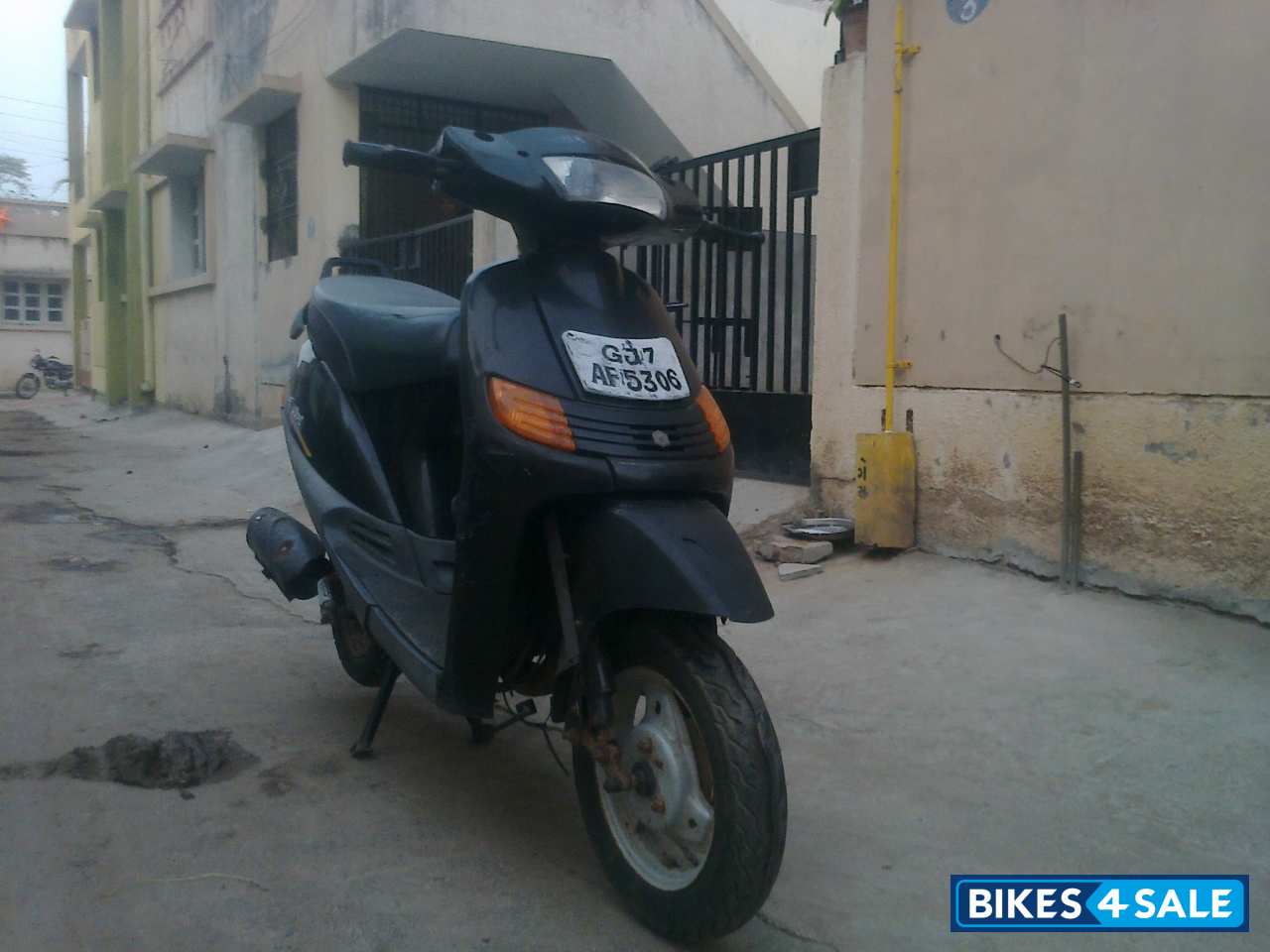 Black Bajaj Spirit