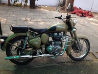 Khaki Royal Enfield Classic Desert Storm