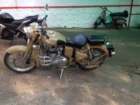 Khaki Royal Enfield Classic Desert Storm