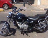 Black Bajaj Avenger 220 DTS-i